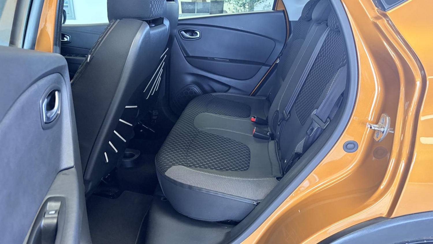 Used Renault Captur 2018 for sale - 77650001: Photo 18