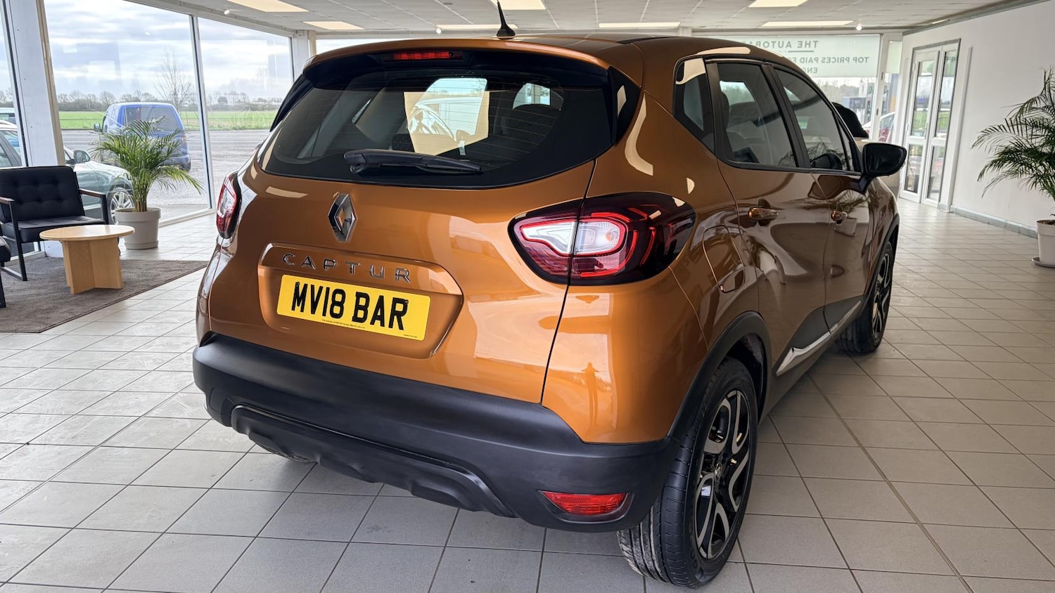 Used Renault Captur 2018 for sale - 77650001: Photo 4