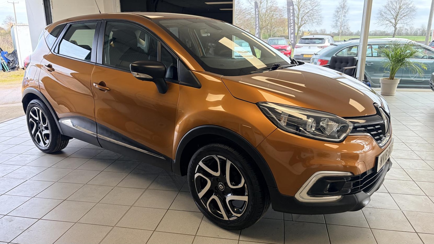 Used Renault Captur 2018 for sale - 77650001: Photo 6