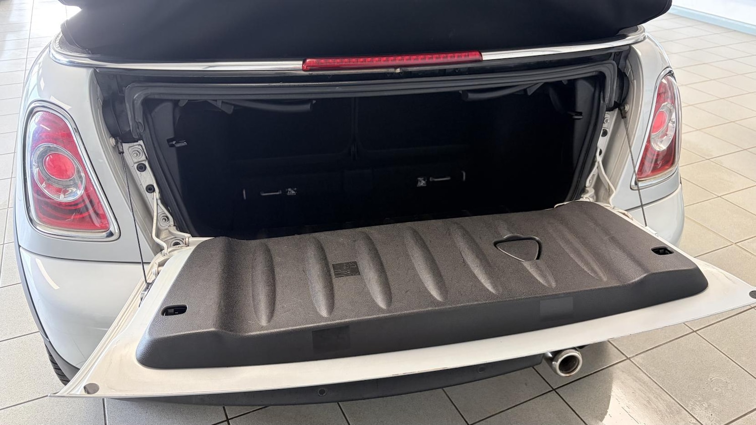 Used MINI Convertible 2013 for sale - 77629023: Photo 14