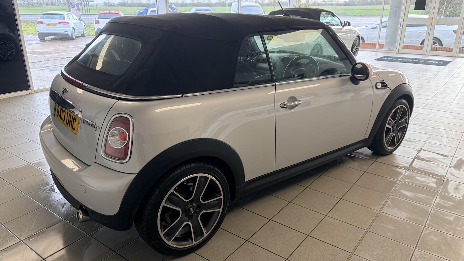 Used MINI Convertible 2013 for sale - 77629023: Photo 27
