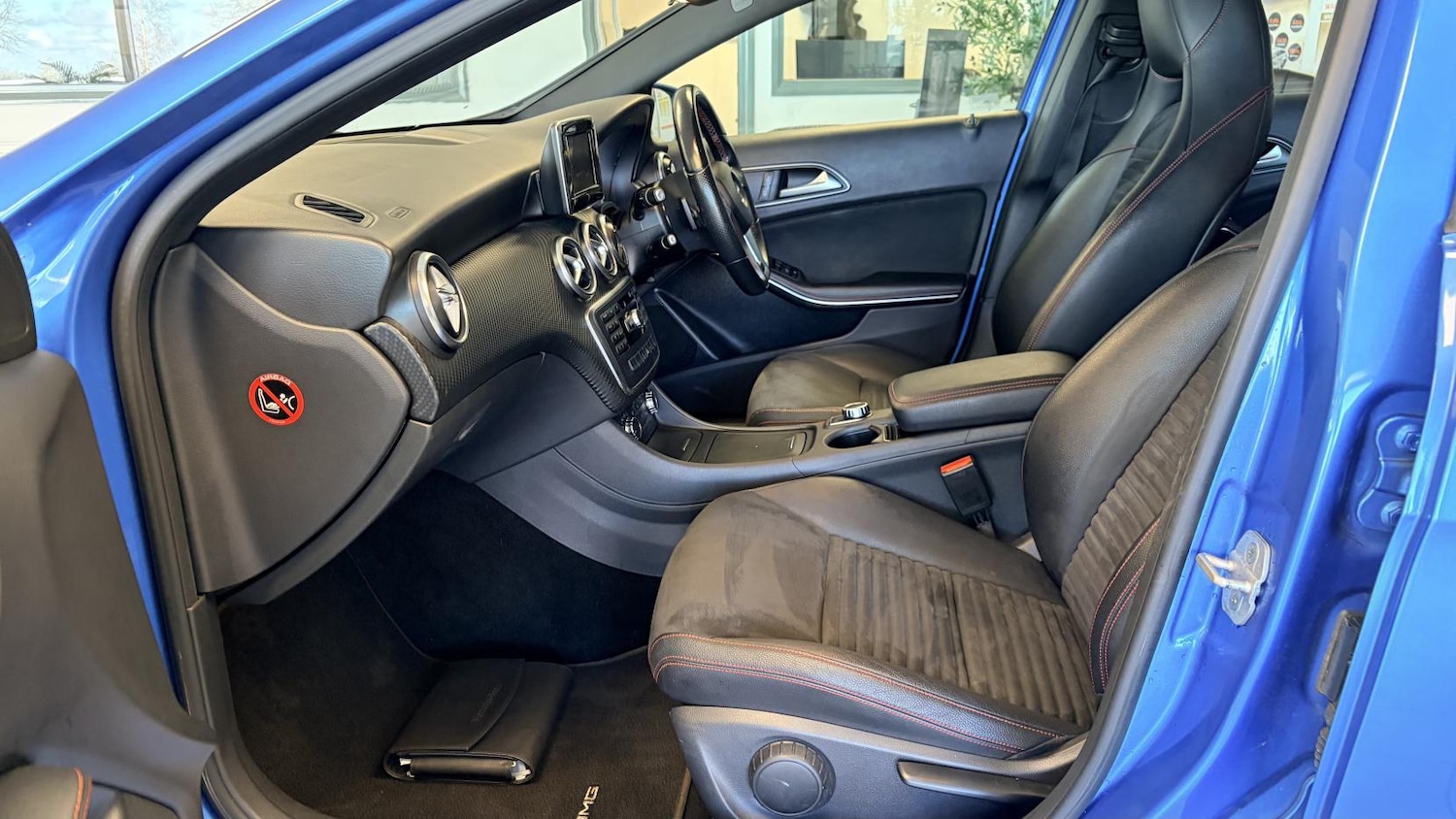 Used Mercedes-Benz A-Class 2014 for sale - 77613137: Photo 25