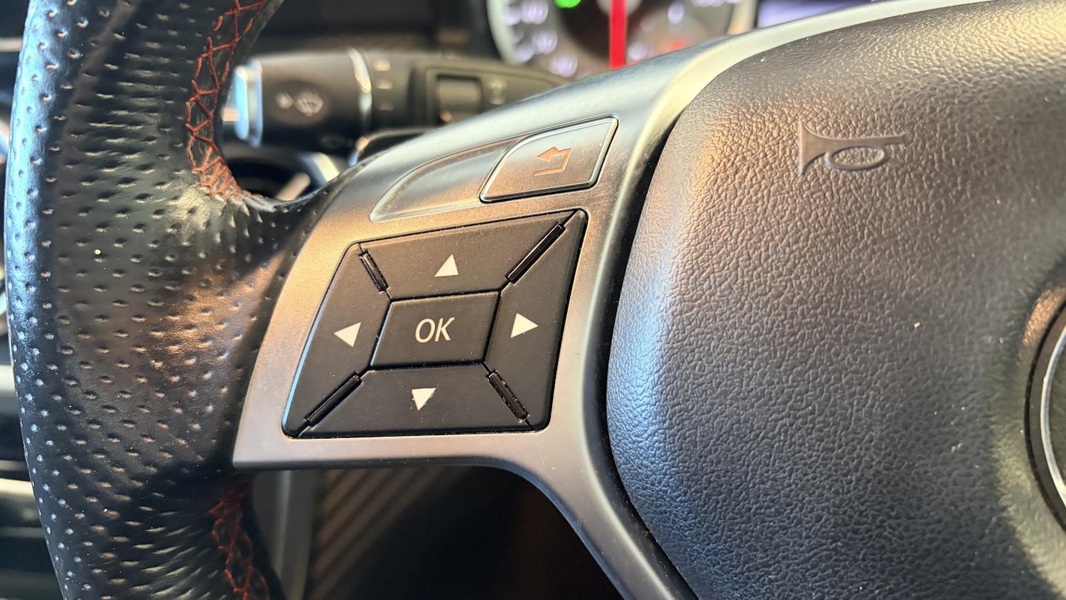 Used Mercedes-Benz A-Class 2014 for sale - 77613137: Photo 31