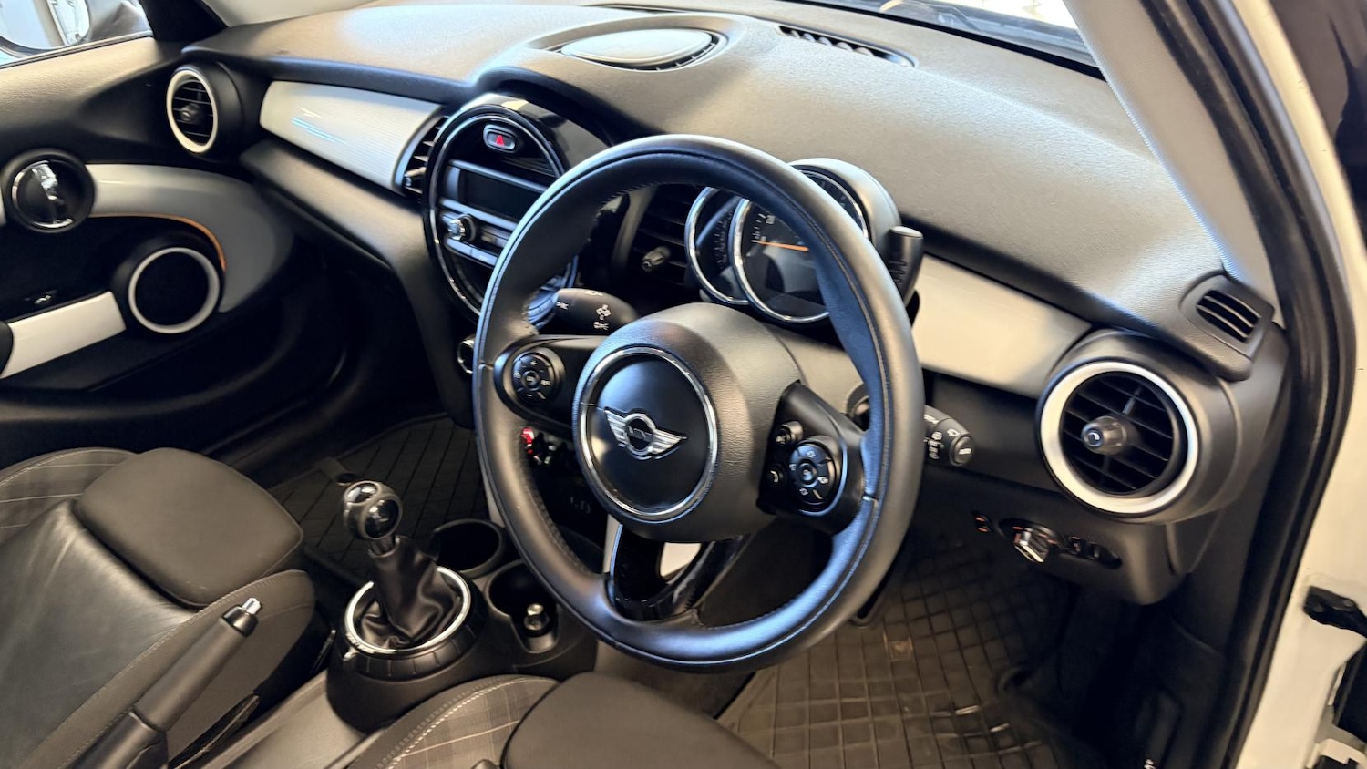 Used MINI Hatch 2014 for sale - 78028151: Photo 11