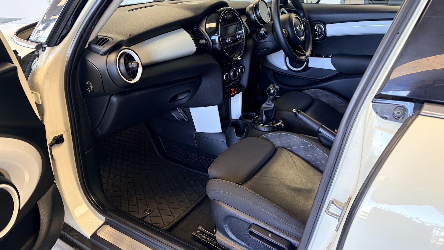 Used MINI Hatch 2014 for sale - 78028151: Photo 19