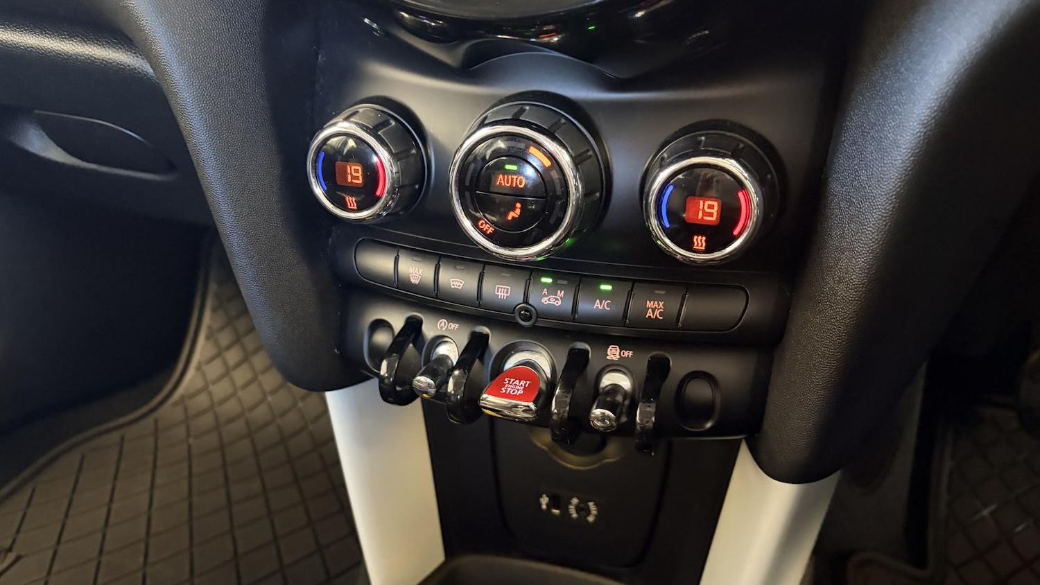 Used MINI Hatch 2014 for sale - 78028151: Photo 23