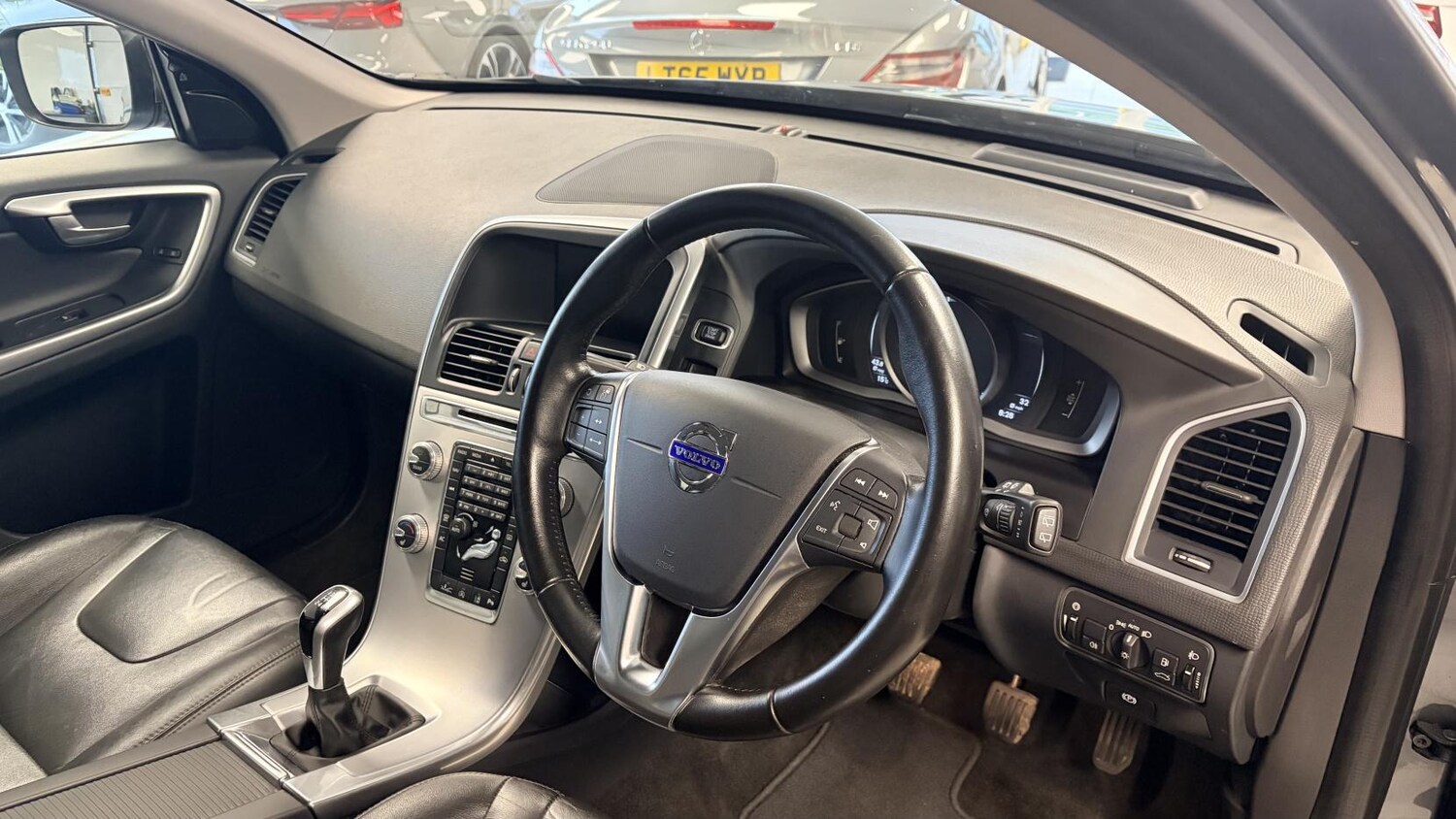 Used Volvo XC60 2017 for sale - 77701051: Photo 15