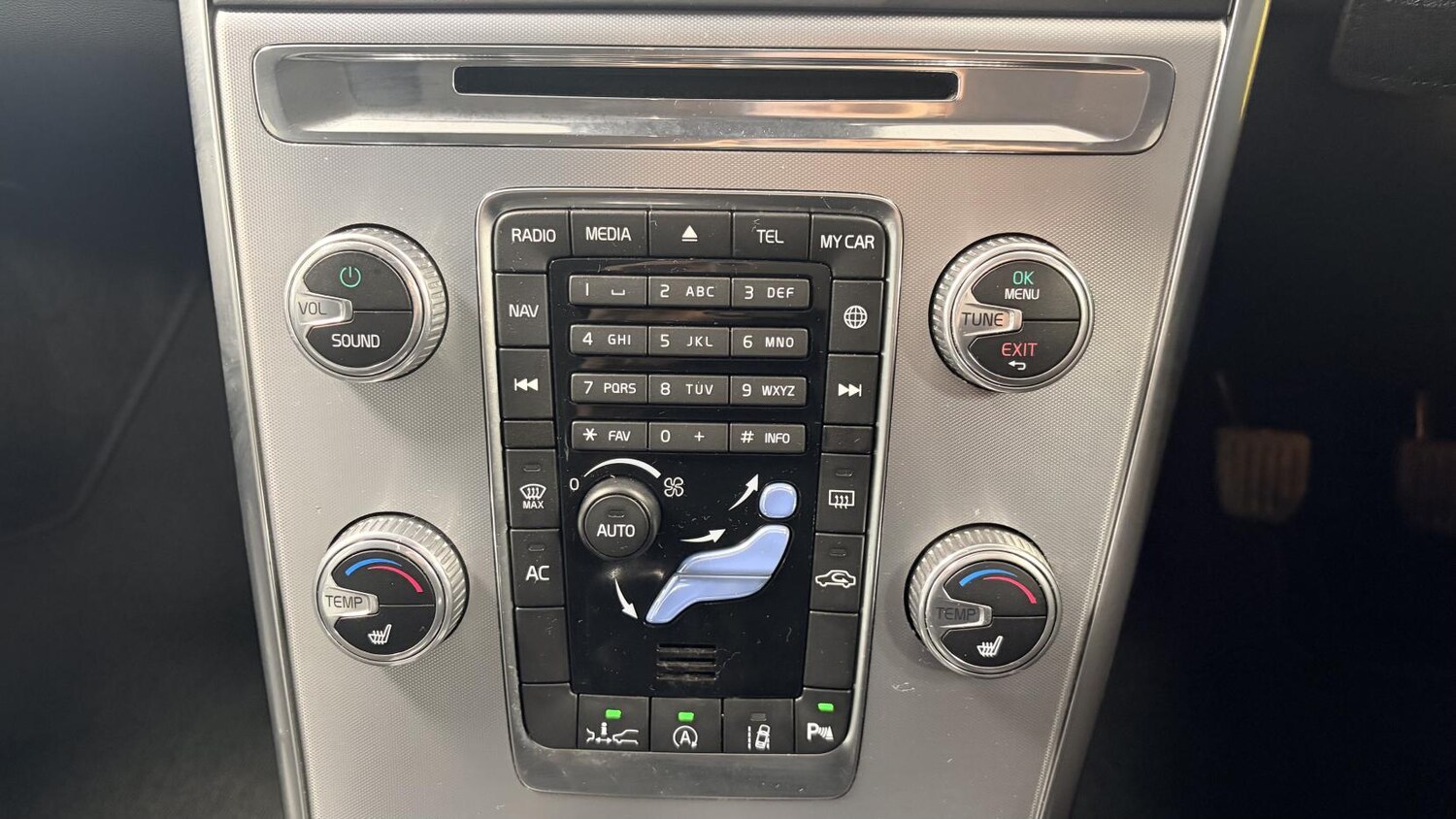 Used Volvo XC60 2017 for sale - 77701051: Photo 38