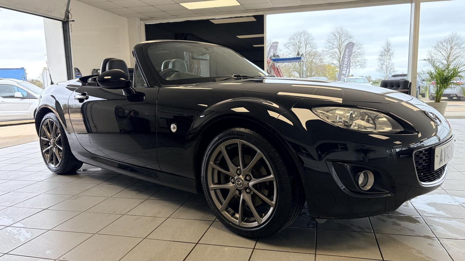 Used Mazda MX-5 2010 for sale - 78000533: Photo 10