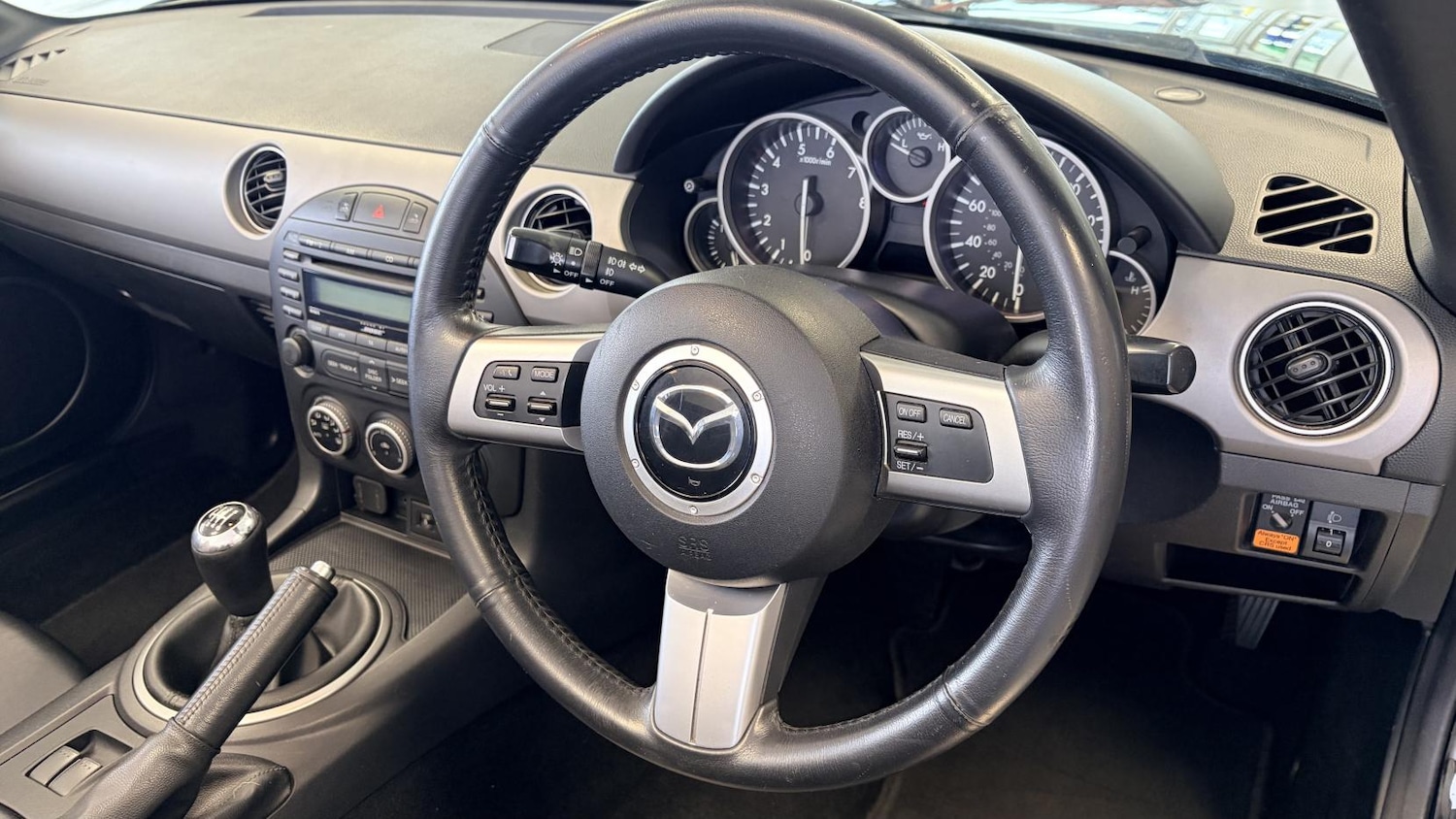 Used Mazda MX-5 2010 for sale - 78000533: Photo 17