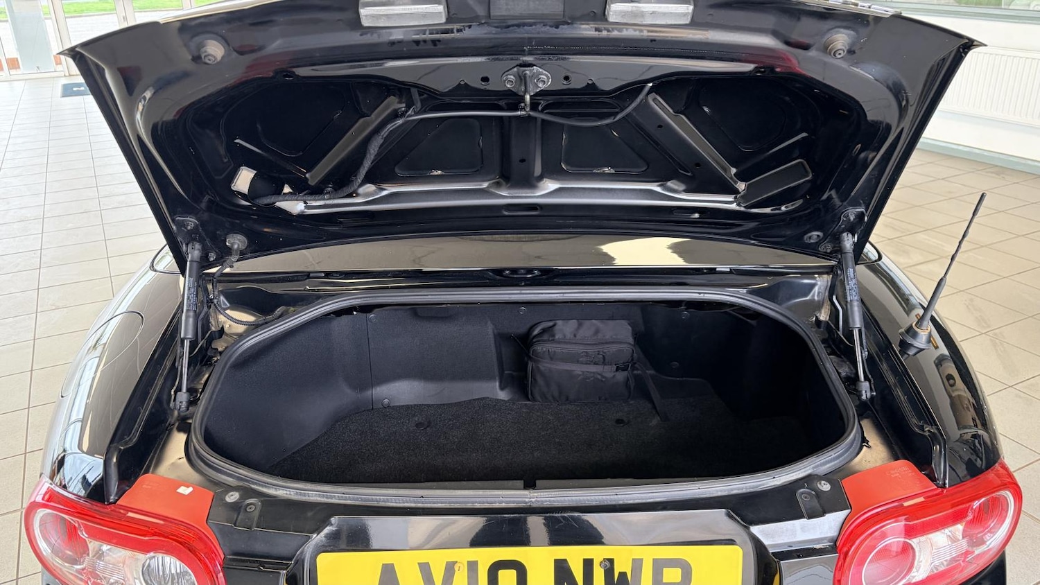 Used Mazda MX-5 2010 for sale - 78000533: Photo 18