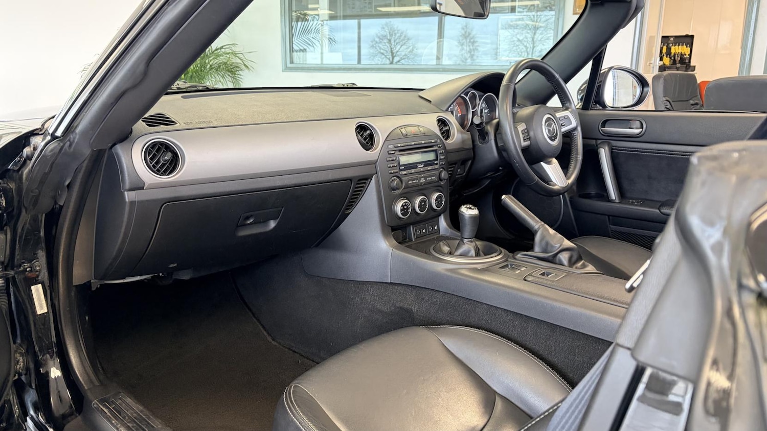 Used Mazda MX-5 2010 for sale - 78000533: Photo 21