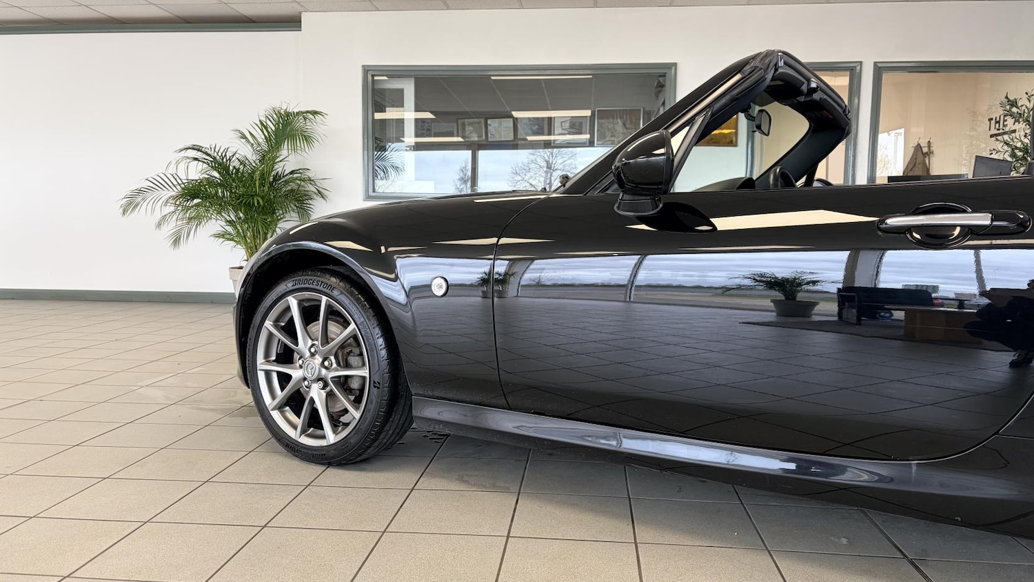 Used Mazda MX-5 2010 for sale - 78000533: Photo 4