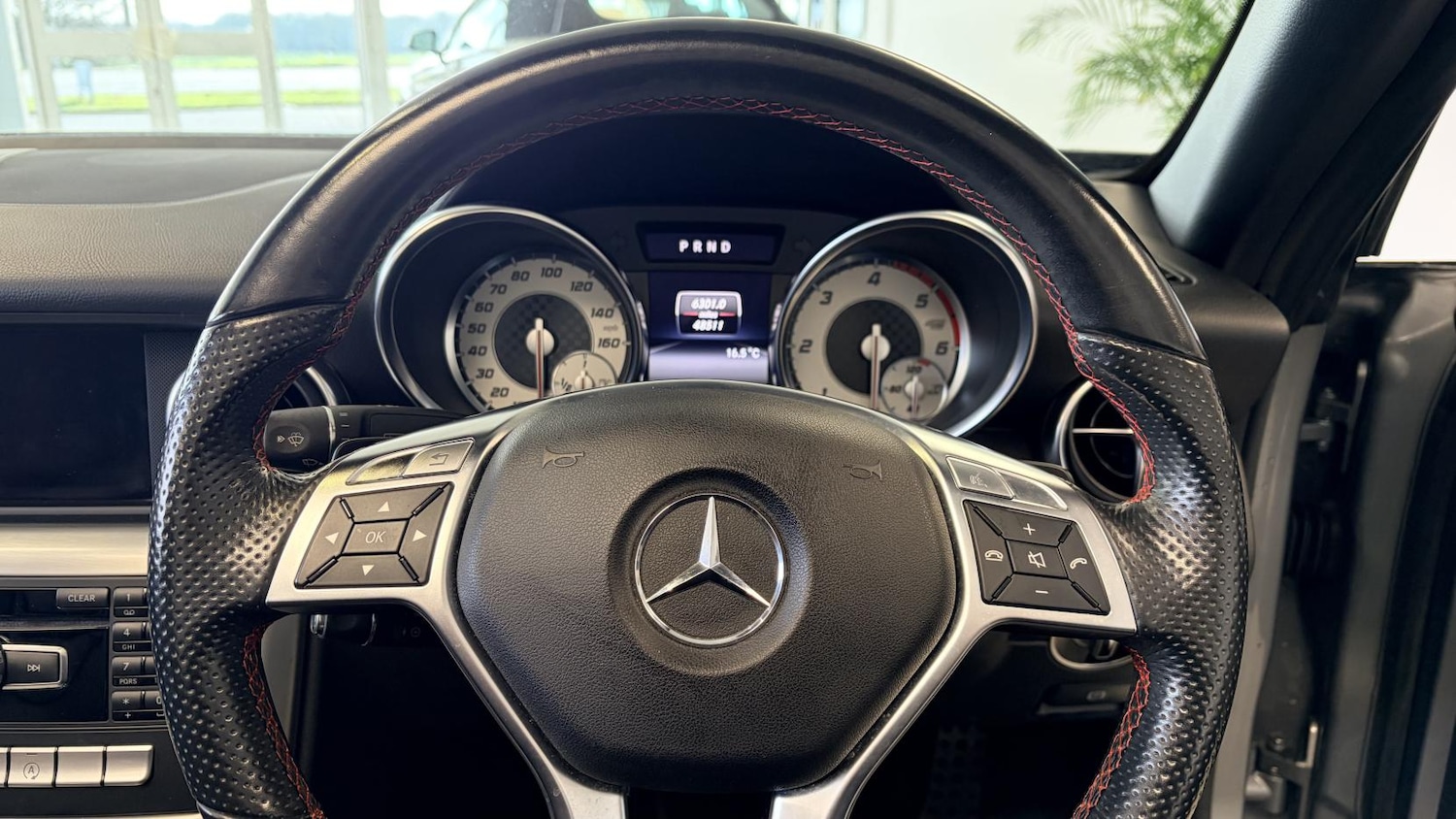 Used Mercedes-Benz SLK 2015 for sale - 77665264: Photo 22