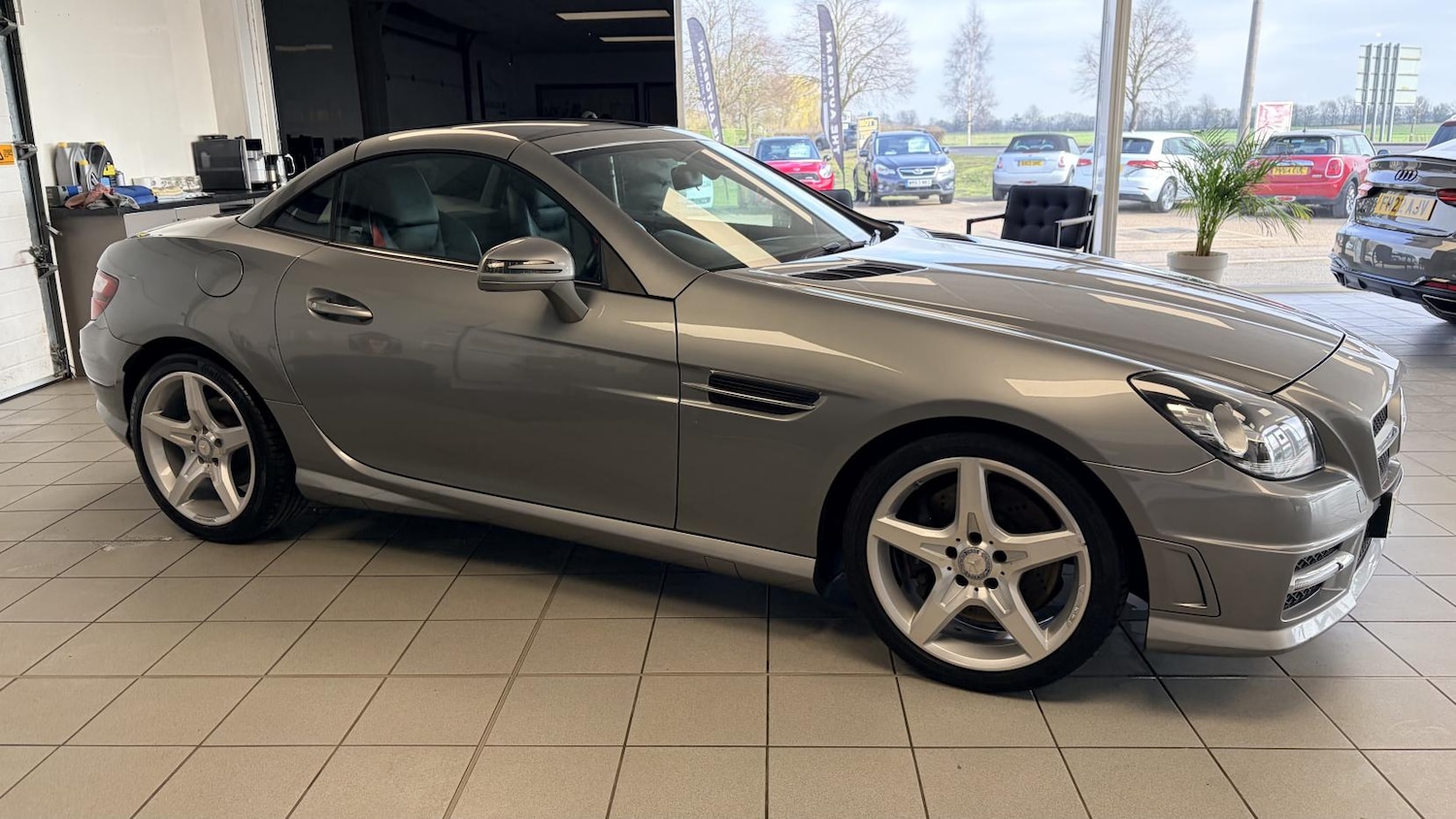 Used Mercedes-Benz SLK 2015 for sale - 77665264: Photo 30