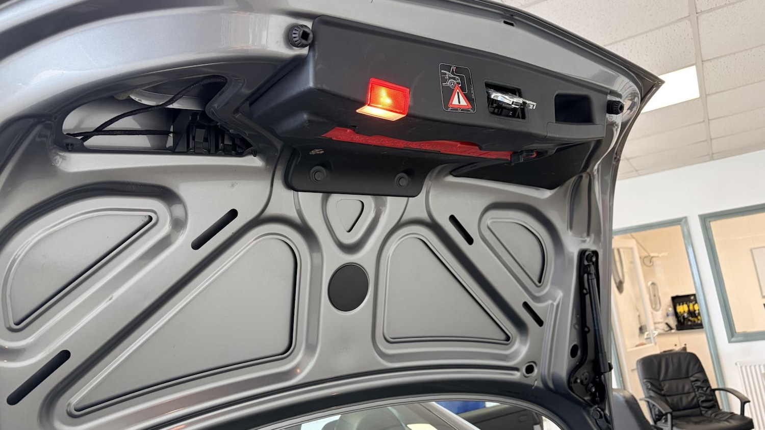 Used Mercedes-Benz SLK 2015 for sale - 77665264: Photo 36