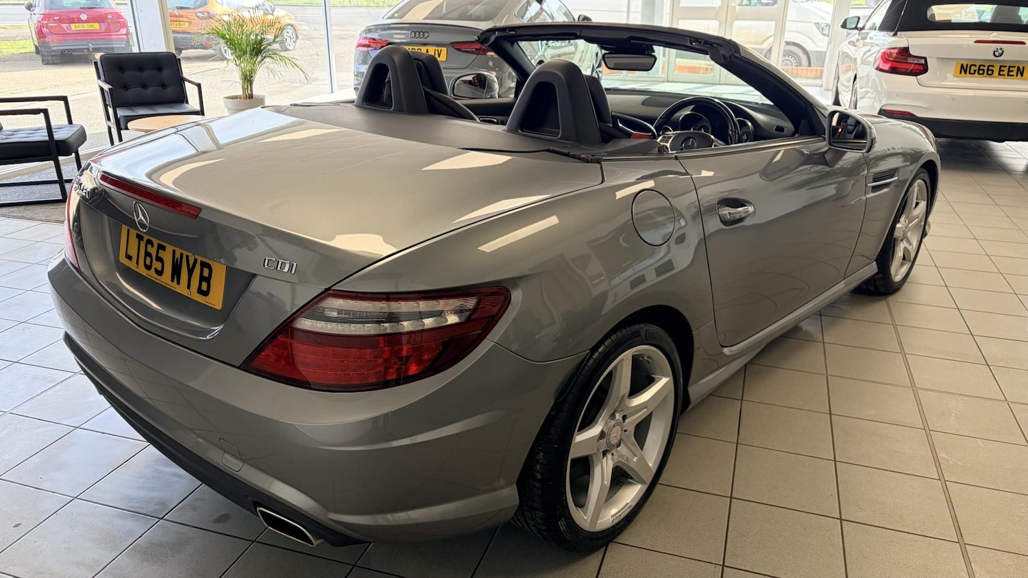 Used Mercedes-Benz SLK 2015 for sale - 77665264: Photo 5