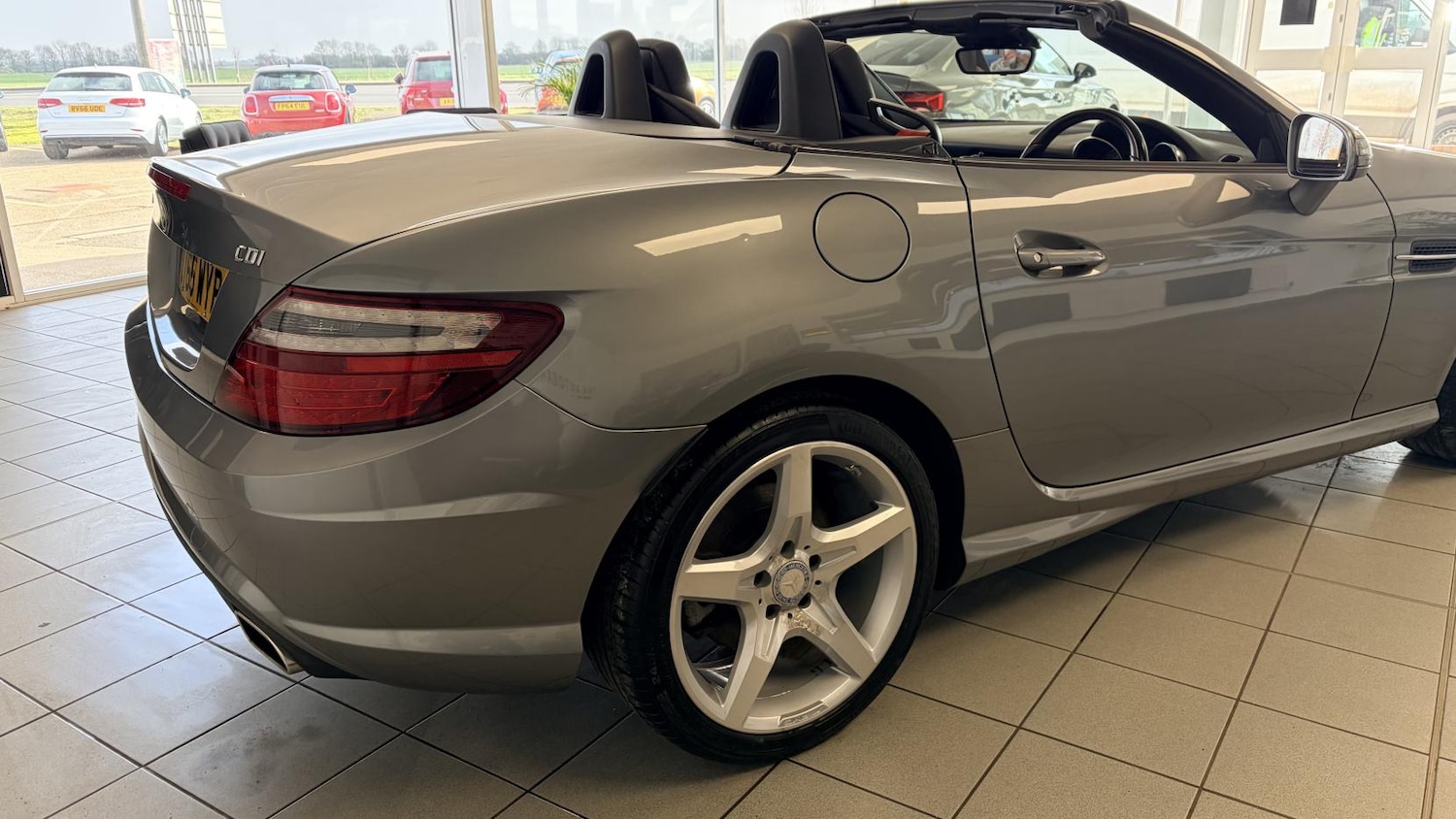 Used Mercedes-Benz SLK 2015 for sale - 77665264: Photo 6