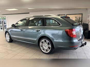 Used Skoda Superb 2013 for sale - 77613153: Photo