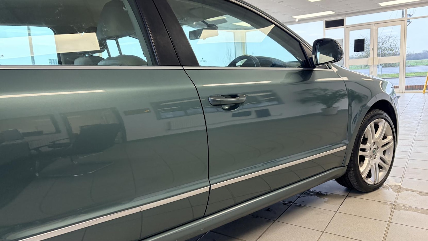 Used Skoda Superb 2013 for sale - 77613153: Photo 6