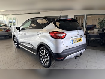 Used Renault Captur 2016 for sale - 77819154: Photo