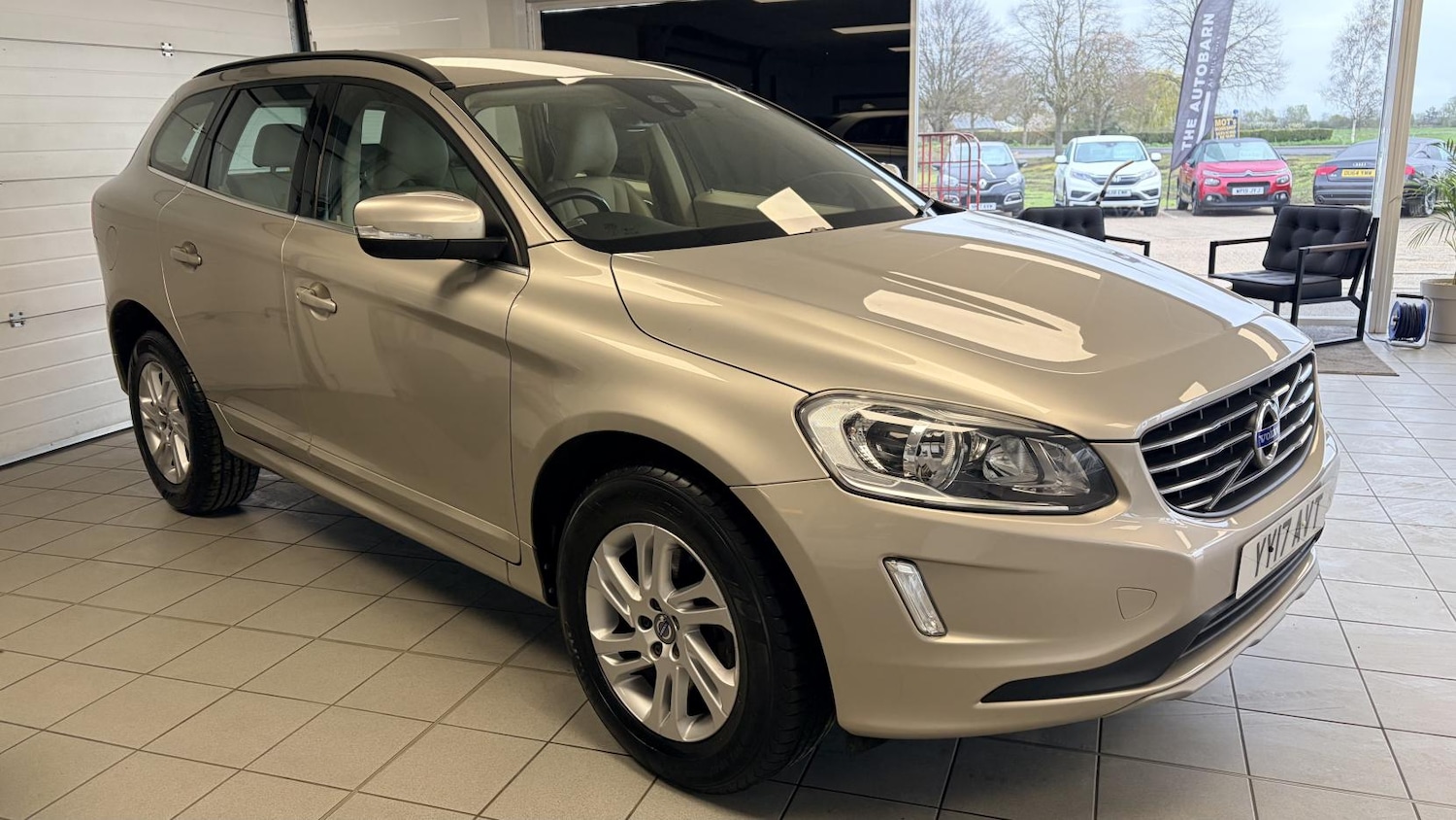 Used Volvo XC60 2017 for sale - 78106242: Photo 11