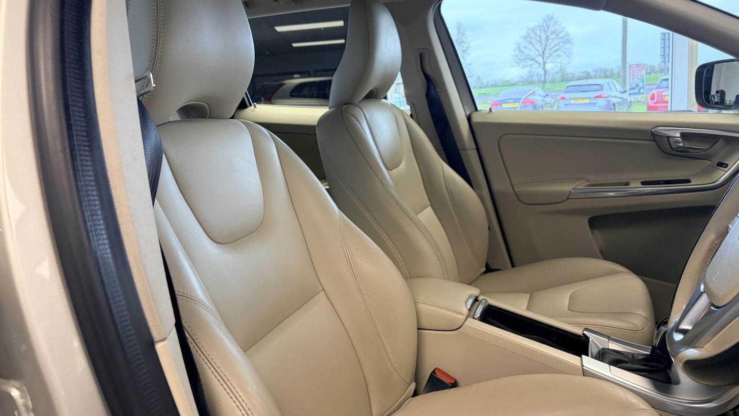 Used Volvo XC60 2017 for sale - 78106242: Photo 15