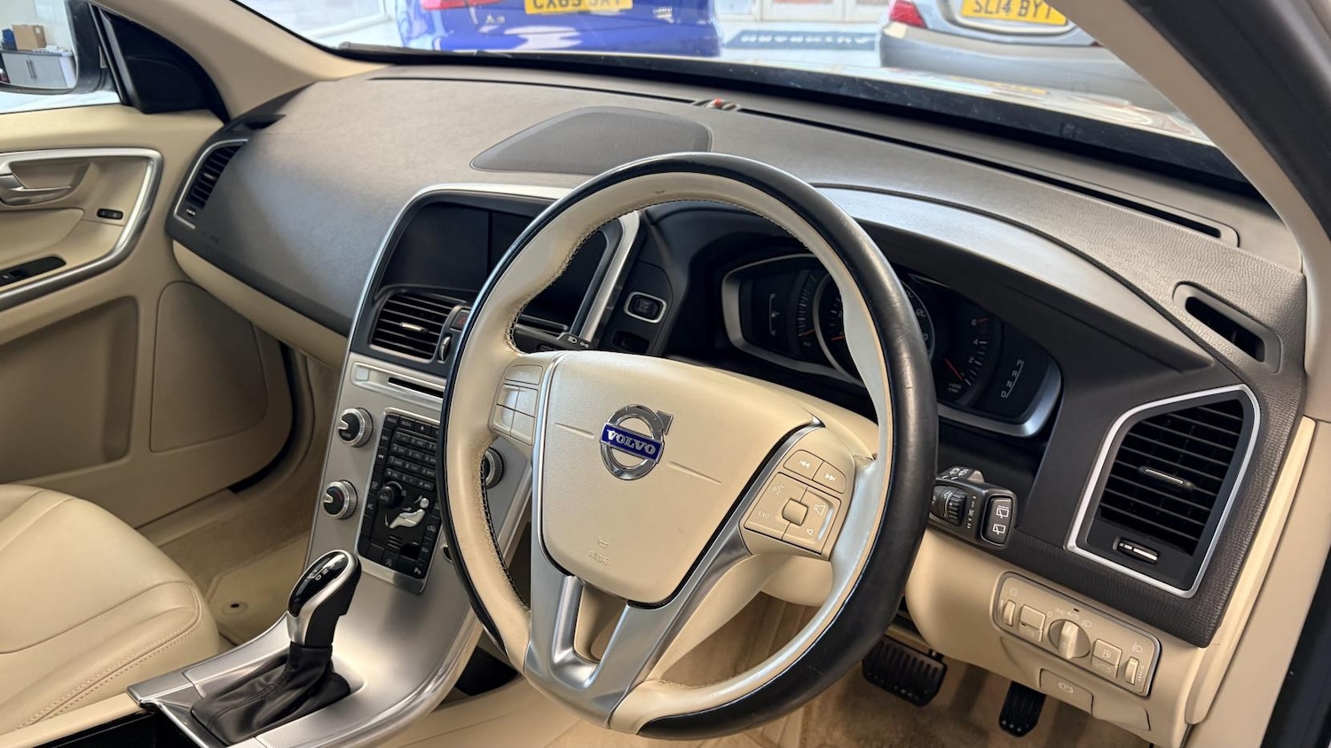 Used Volvo XC60 2017 for sale - 78106242: Photo 16
