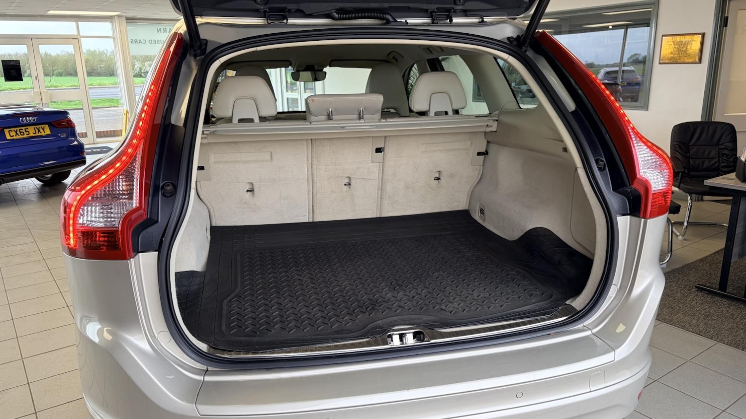 Used Volvo XC60 2017 for sale - 78106242: Photo 21