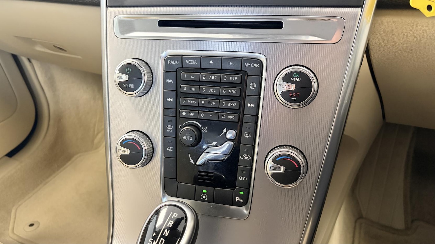 Used Volvo XC60 2017 for sale - 78106242: Photo 34