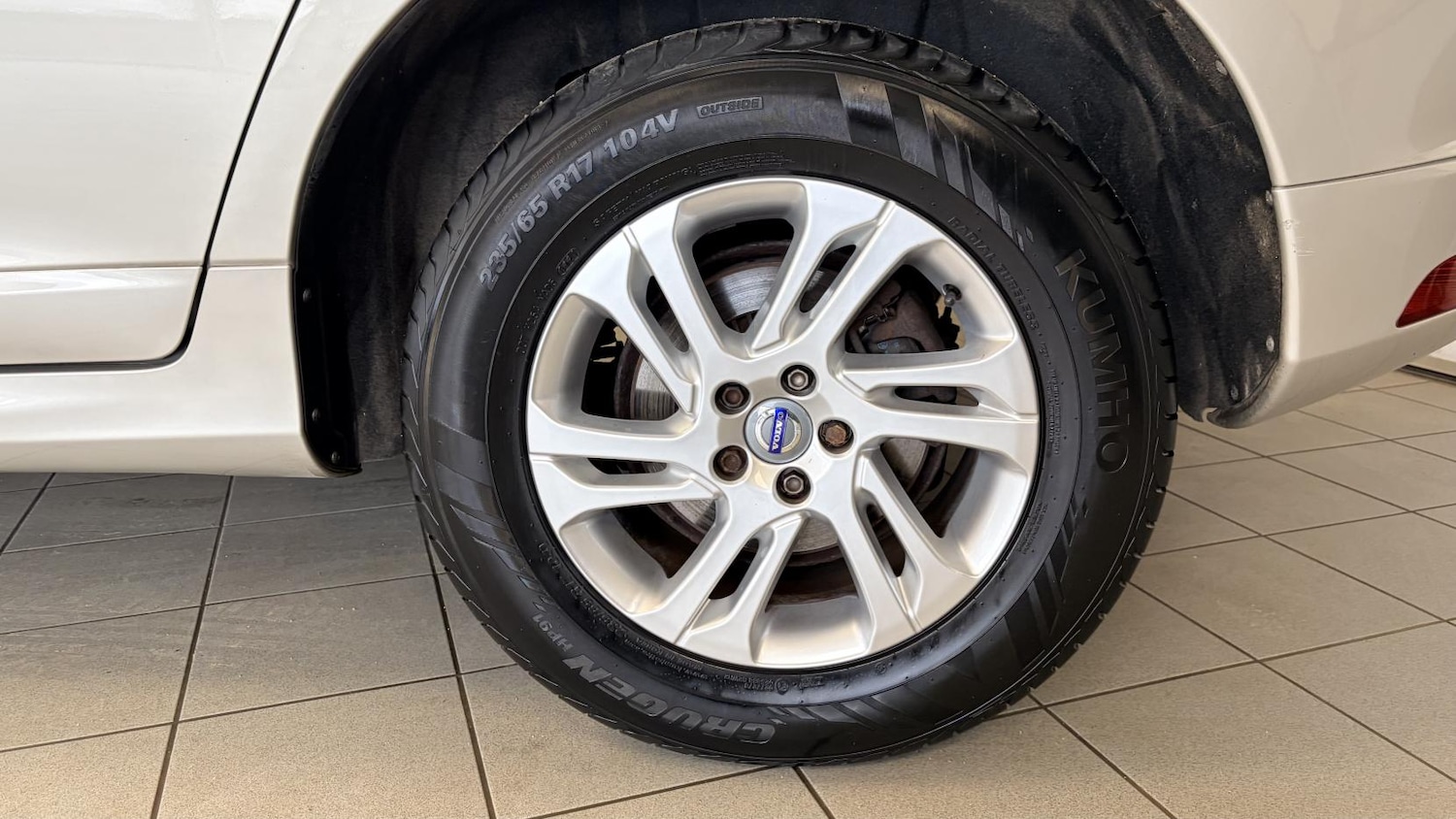 Used Volvo XC60 2017 for sale - 78106242: Photo 5