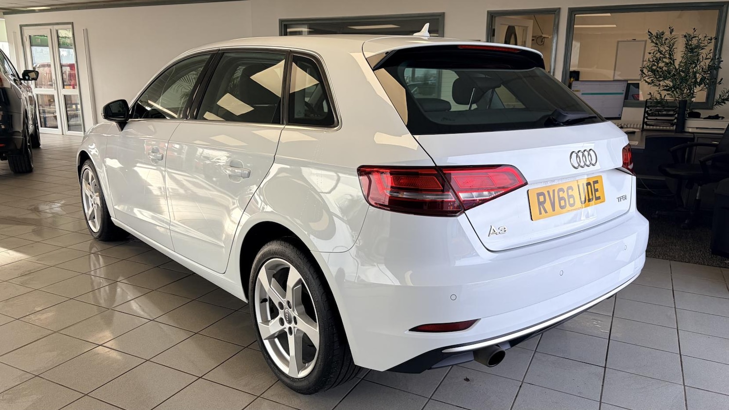 Used Audi A3 2016 for sale - 77613142: Photo 5