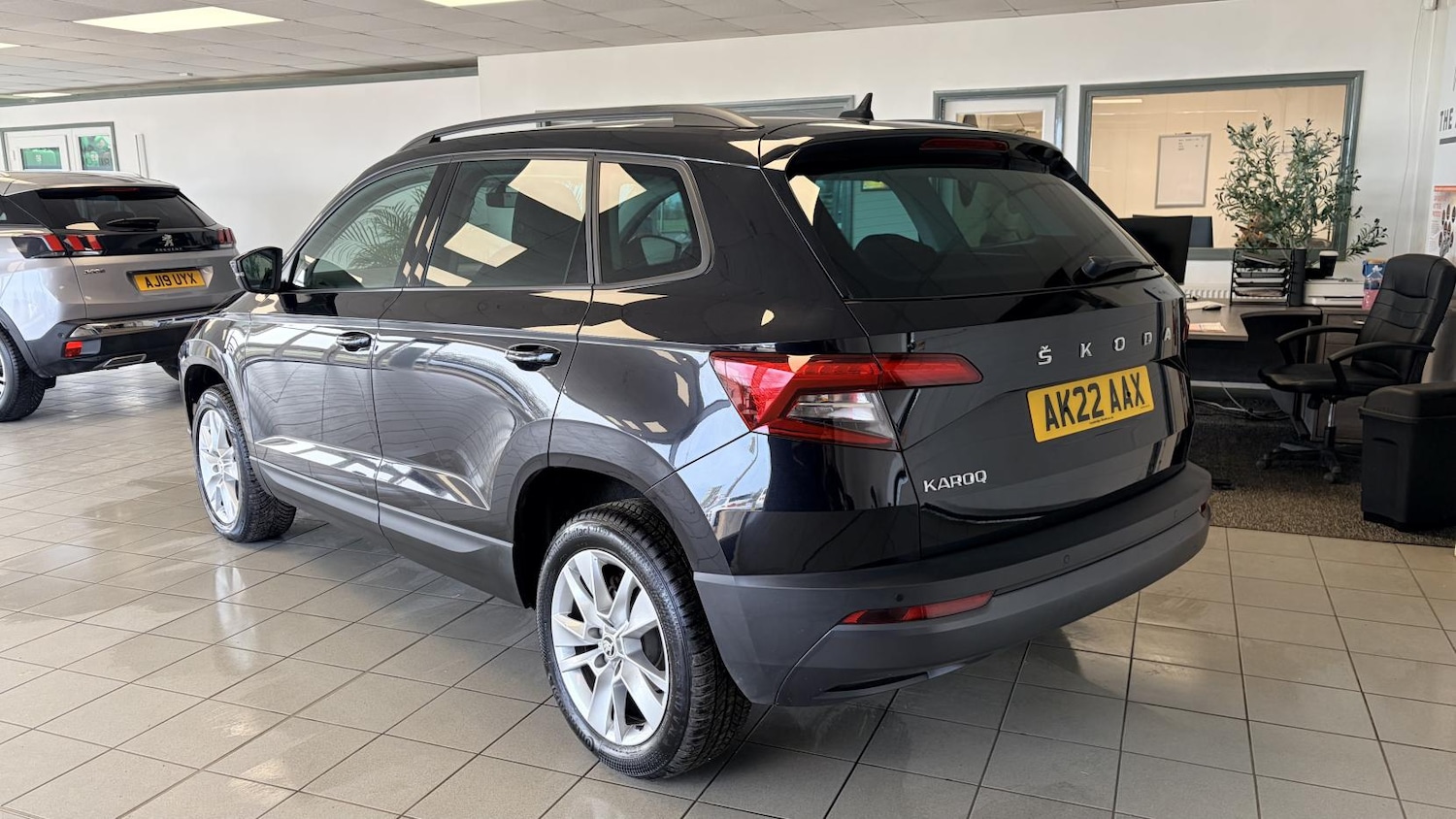 Used Skoda Karoq 2022 for sale - 77613149: Photo 3