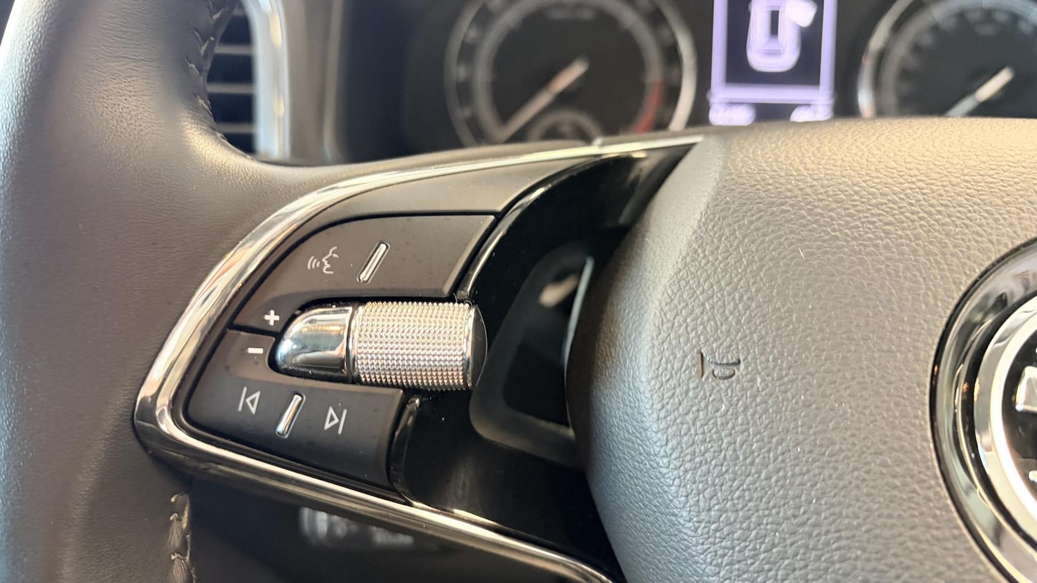 Used Skoda Karoq 2022 for sale - 77613149: Photo 34