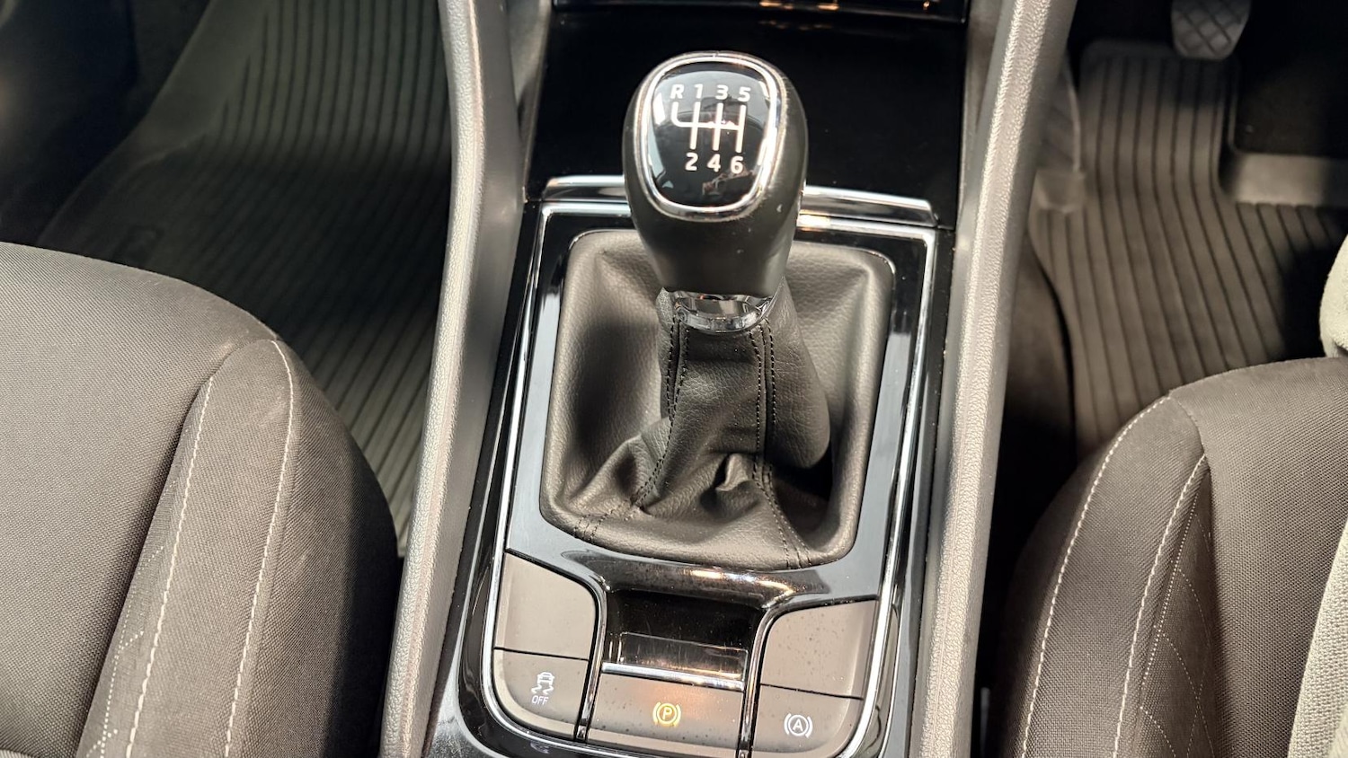 Used Skoda Karoq 2022 for sale - 77613149: Photo 38