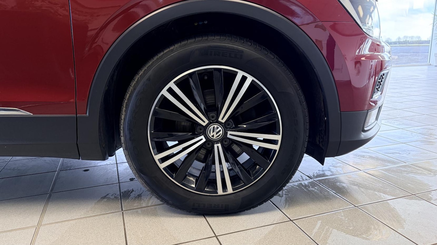 Used Volkswagen Tiguan 2018 for sale - 77613143: Photo 10