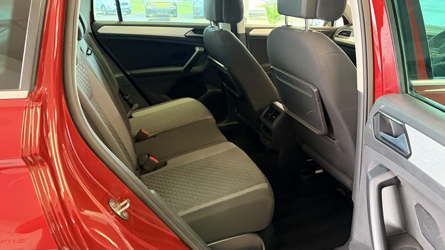 Used Volkswagen Tiguan 2018 for sale - 77613143: Photo 18