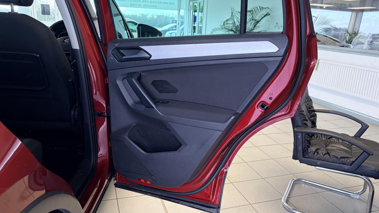 Used Volkswagen Tiguan 2018 for sale - 77613143: Photo 20