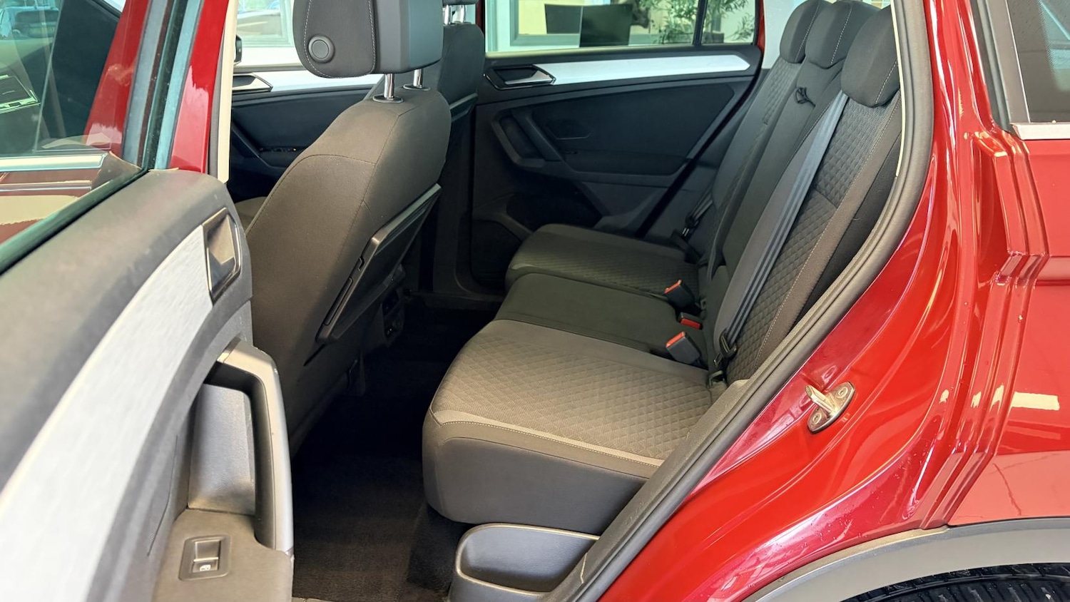 Used Volkswagen Tiguan 2018 for sale - 77613143: Photo 22