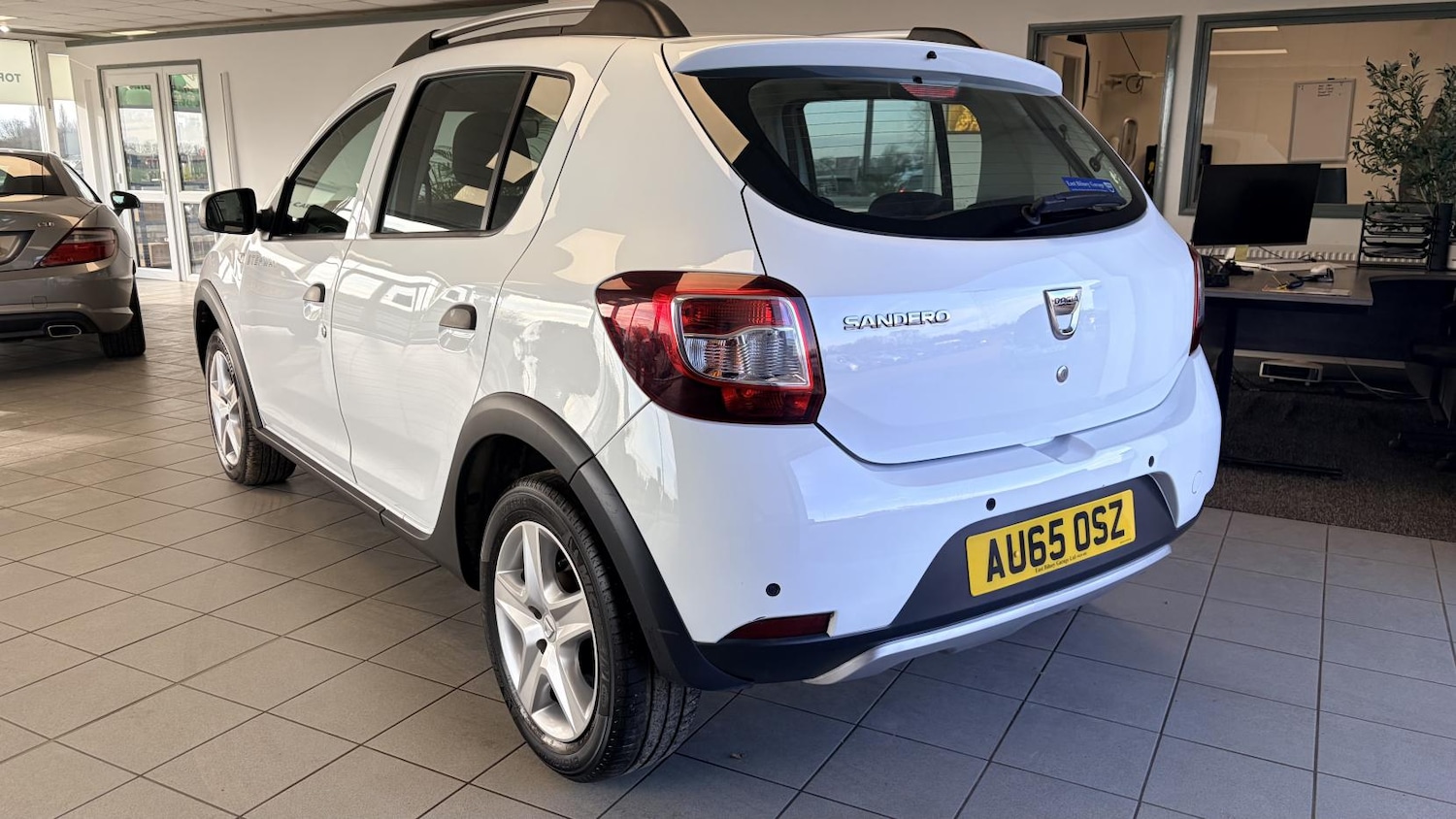 Used Dacia Sandero Stepway 2015 for sale - 78025648: Photo 3