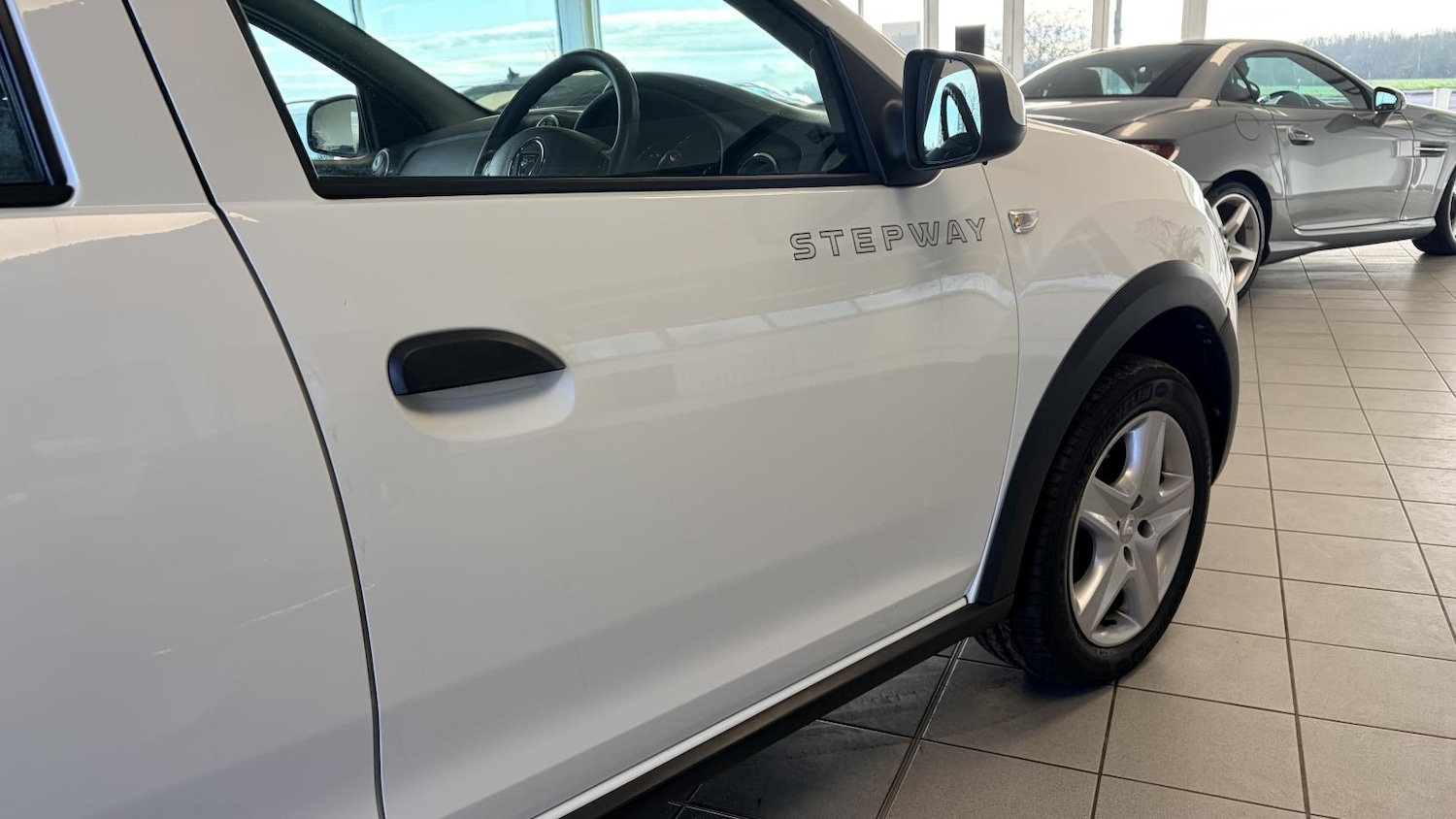 Used Dacia Sandero Stepway 2015 for sale - 78025648: Photo 6