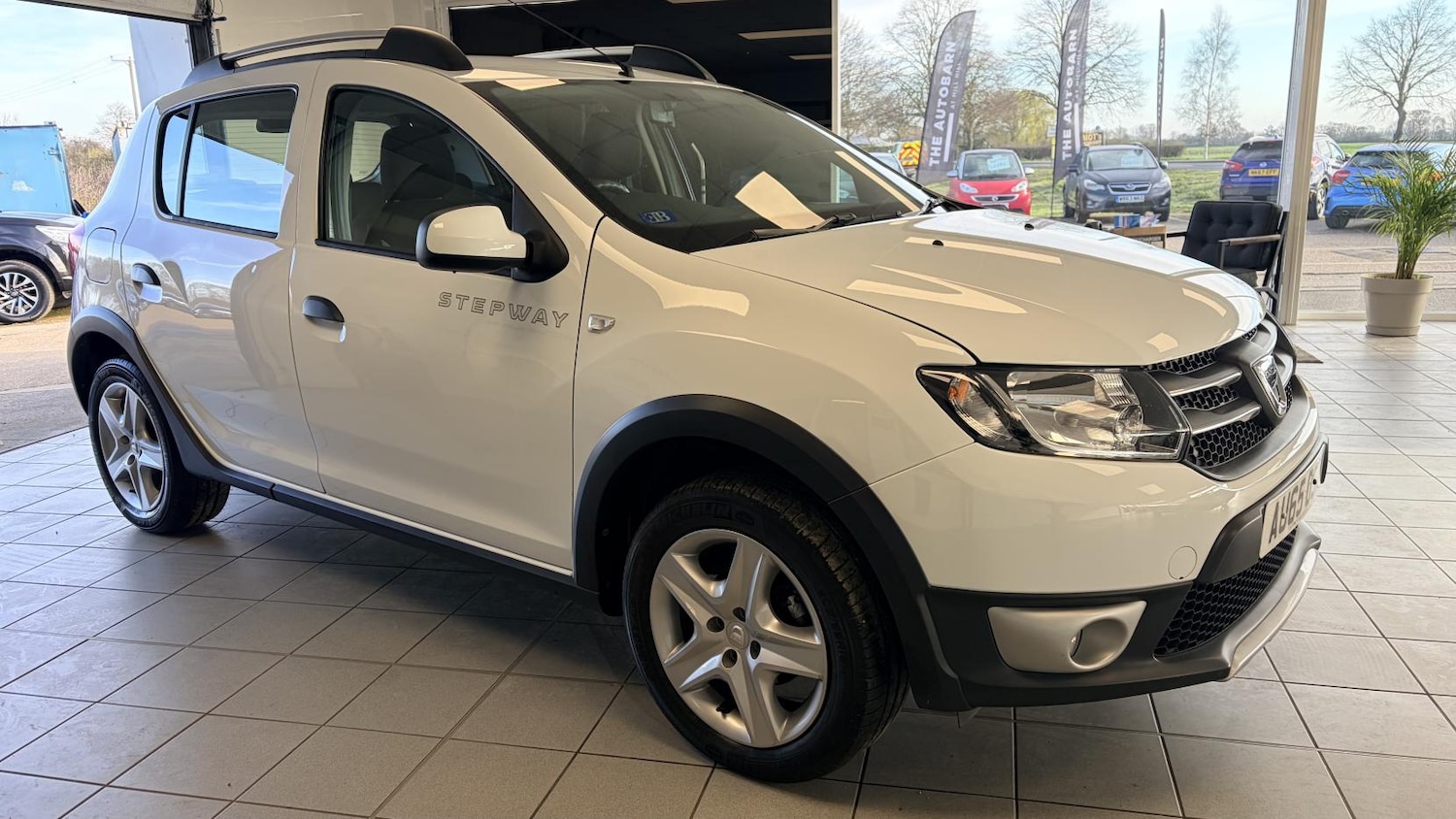 Used Dacia Sandero Stepway 2015 for sale - 78025648: Photo 9