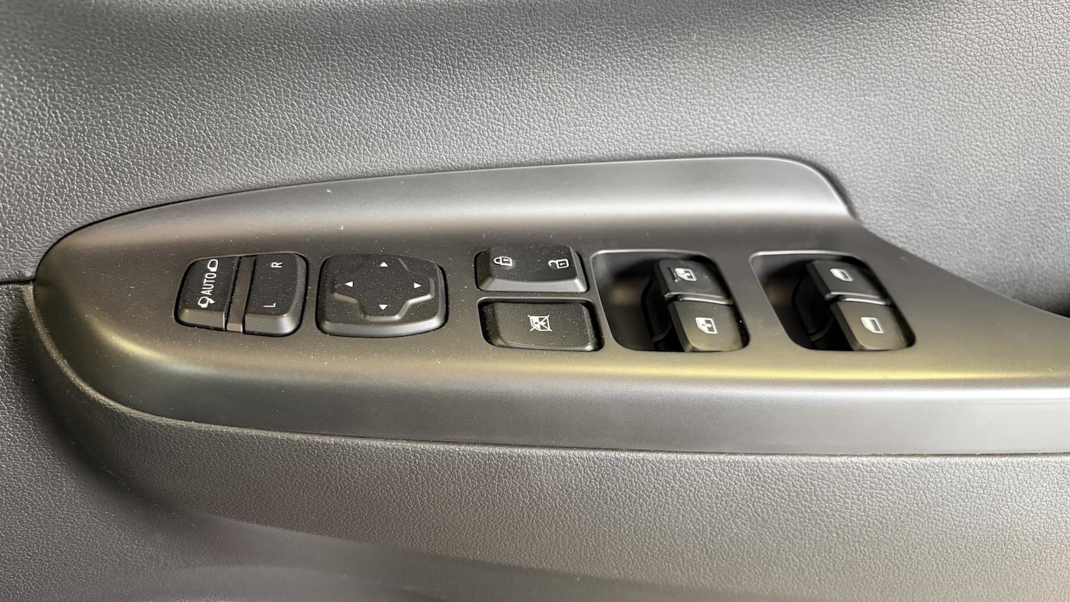 Used Hyundai KONA 2020 for sale - 77613147: Photo 25