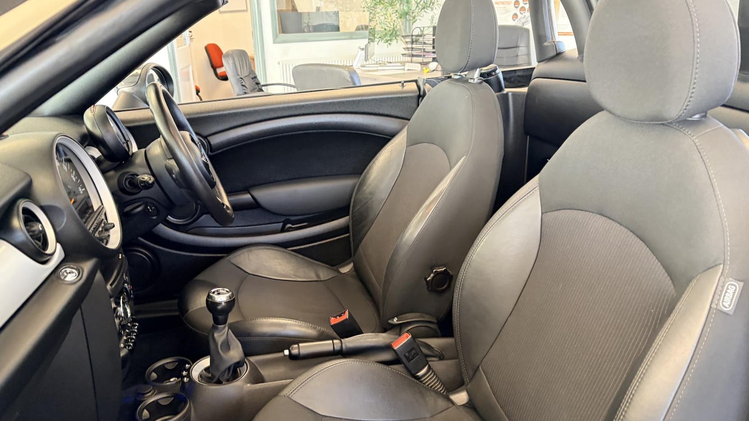 Used MINI Roadster 2014 for sale - 78053253: Photo 27