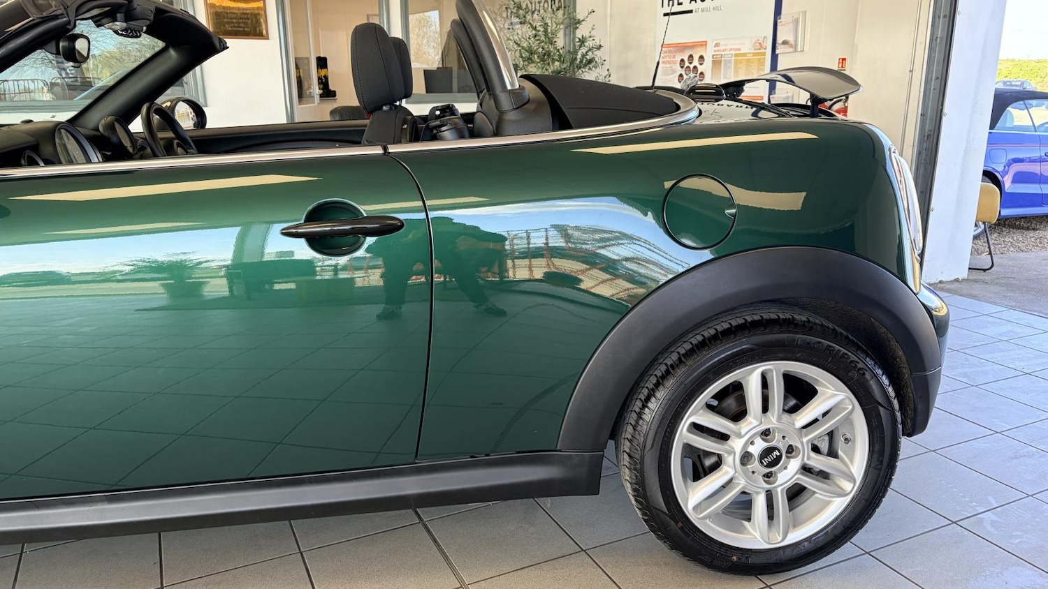 Used MINI Roadster 2014 for sale - 78053253: Photo 4