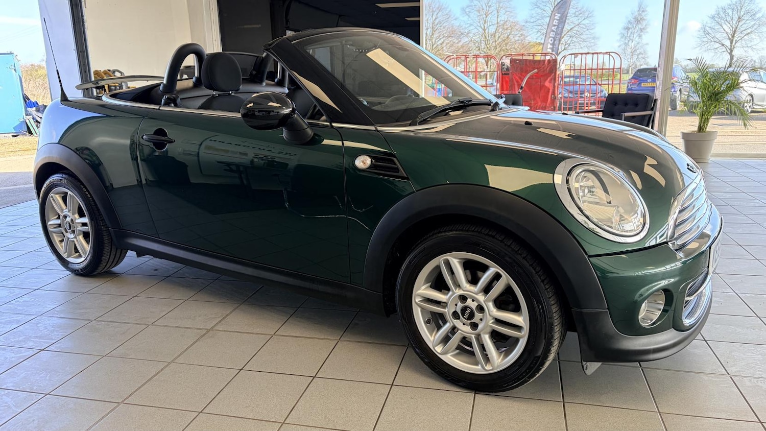 Used MINI Roadster 2014 for sale - 78053253: Photo 9