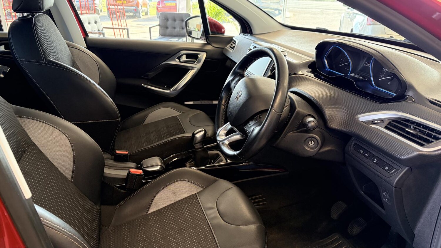 Used Peugeot 2008 2017 for sale - 78162530: Photo 11