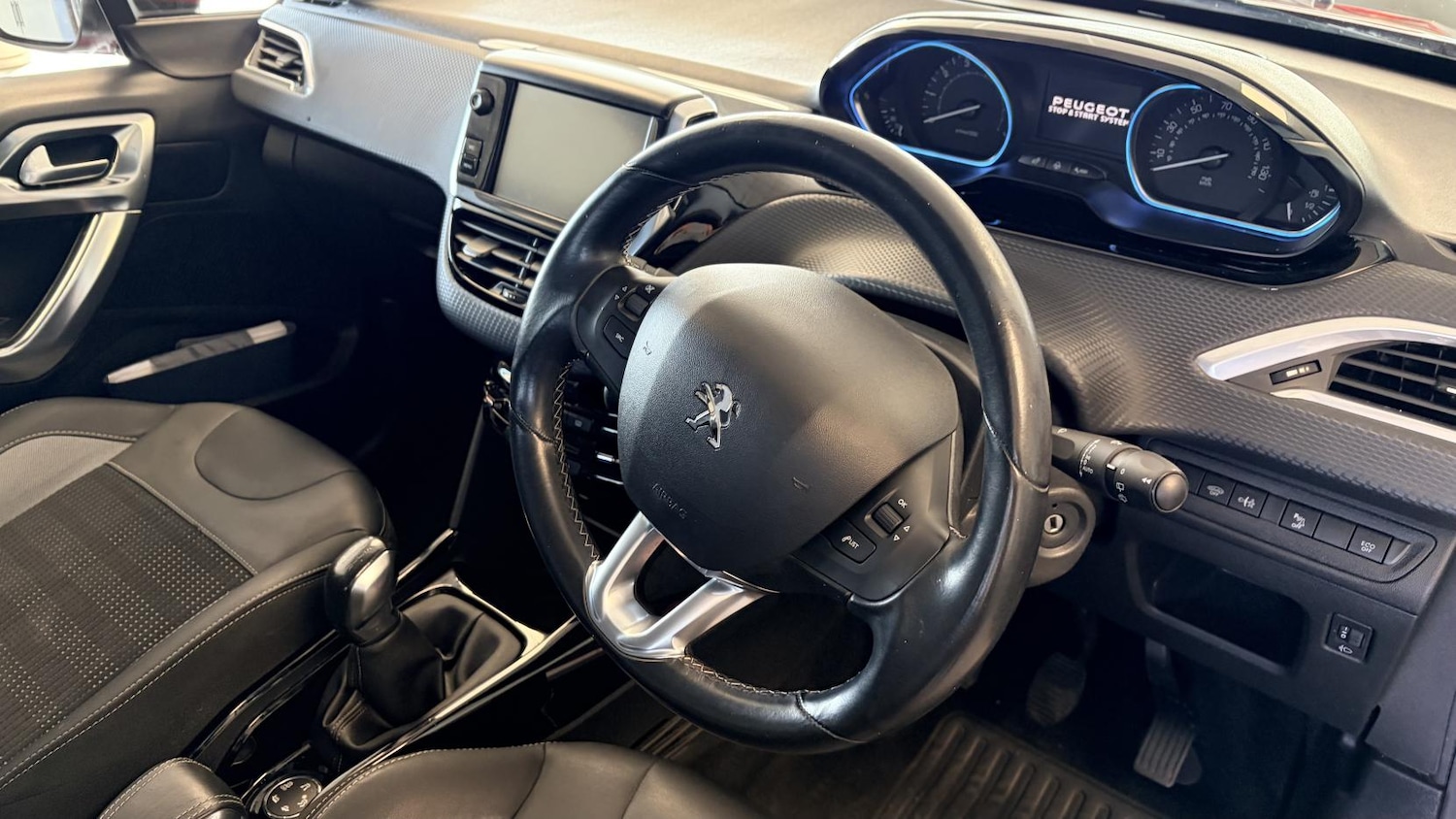 Used Peugeot 2008 2017 for sale - 78162530: Photo 13