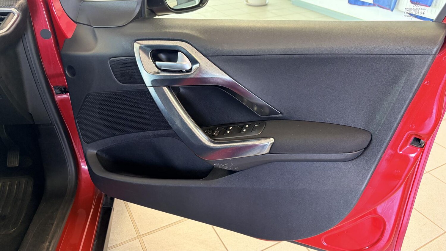 Used Peugeot 2008 2017 for sale - 78162530: Photo 14