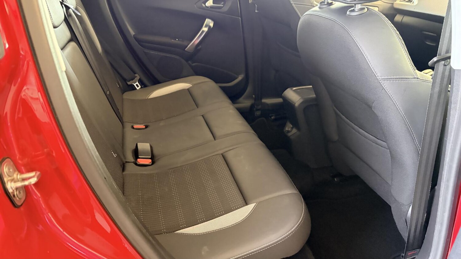 Used Peugeot 2008 2017 for sale - 78162530: Photo 15